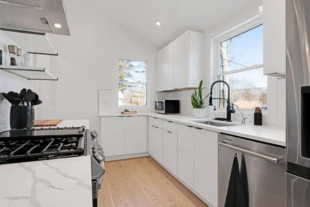 New Paltz Zen Wellness Cabin W/ Hot Tub エクステリア 写真